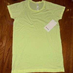 Swiftly T-shirt (Lulu)